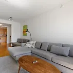 W Balcony Apartman *