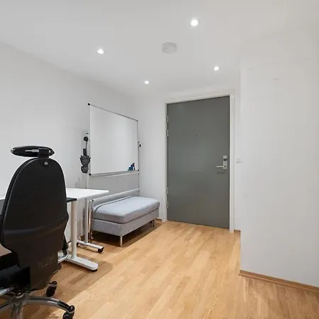 W Balcony Apartman