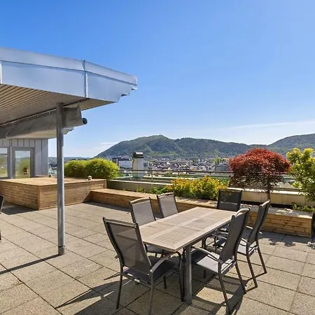 W Balcony アパート ベルゲン